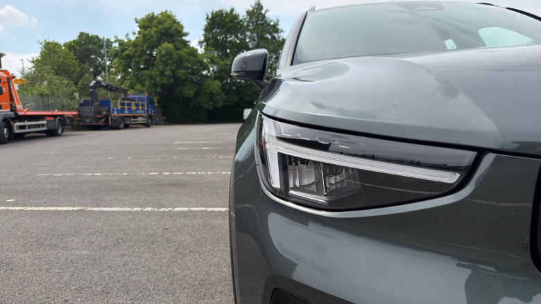 Volvo XC40 2.0 B3P Plus Dark 5dr Auto Petrol Estate